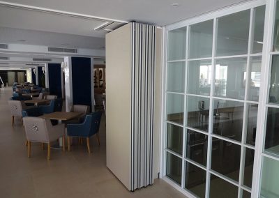 tabiques móviles tabiexpert proyecto tx-87 glass tx-107 hoteles ola omir