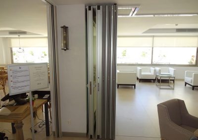 tabiques móviles tabiexpert proyecto tx-87 glass tx-107 hoteles ola omir