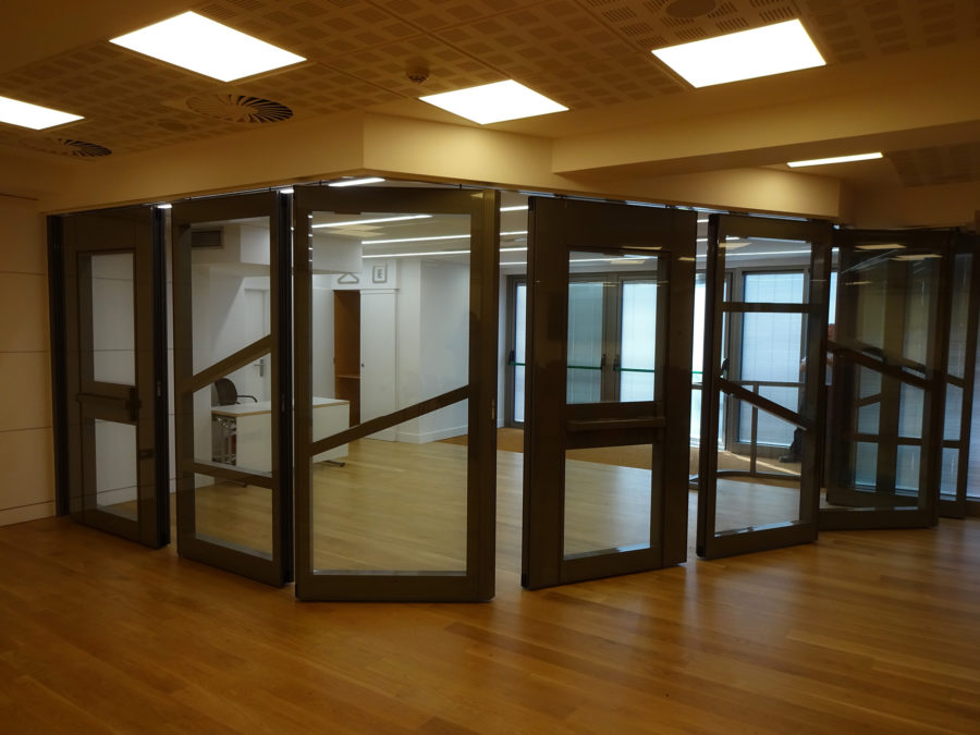 TABIEXPERT TX-110.SILENCEGLASS (Palacio Euskalduna ABR.2020) 025 tabiques móviles tabiexpert proyecto tx-especiales campo de entrenamiento