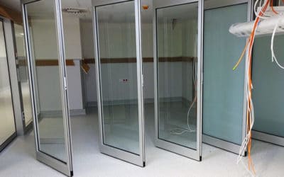 Beneficios de los tabiques móviles TABIEXPERT en la mejora de los espacios sanitarios