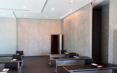 ¿Se pueden ocultar los paneles de un tabique móvil?